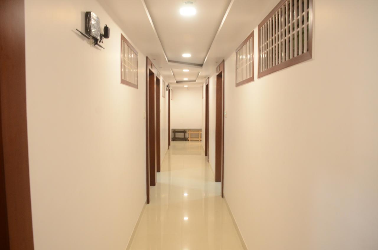 Hotel Ideal Vadodara Exterior foto